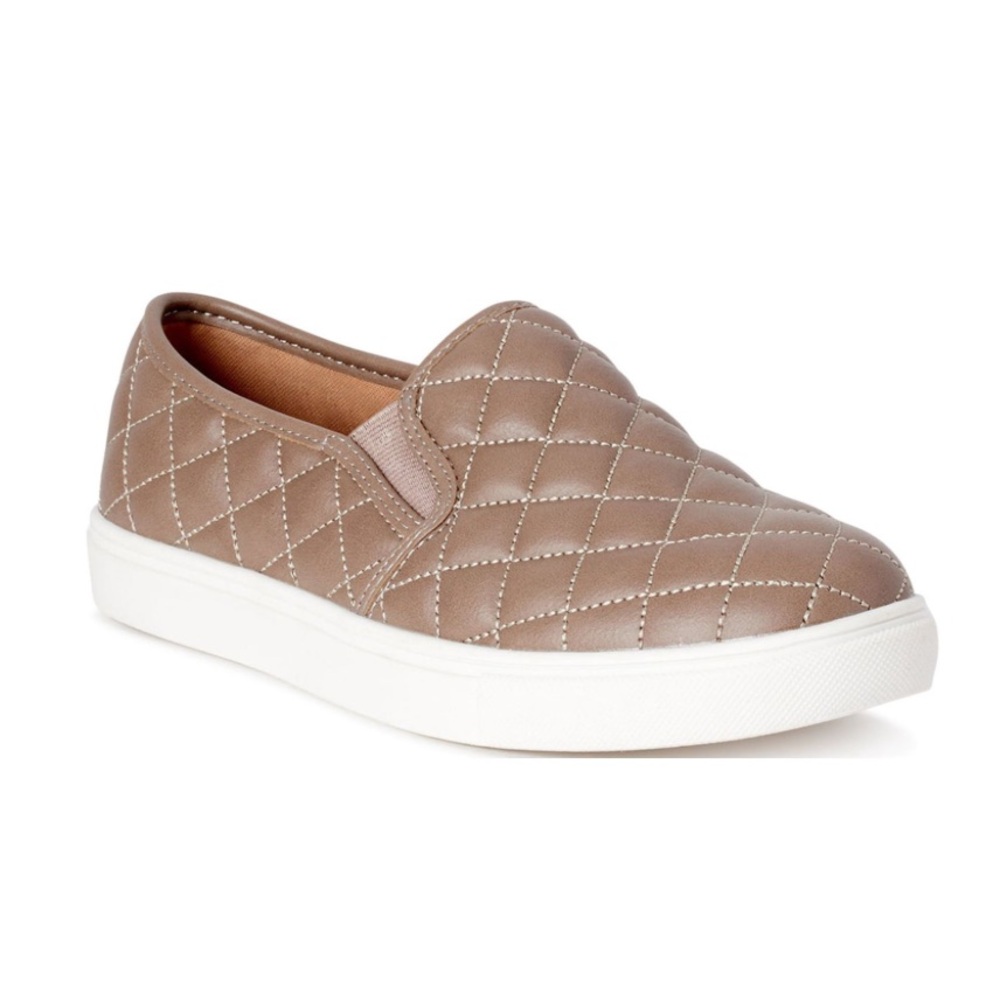 Steve Madden Ellen slip on shoes
